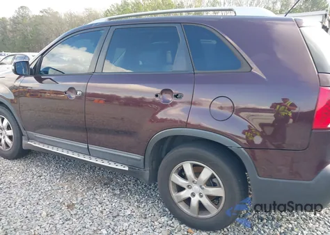 2011 Kia Sorento Lx z USA, uszkodzony, nr VIN 5XYKT4A18BG162227